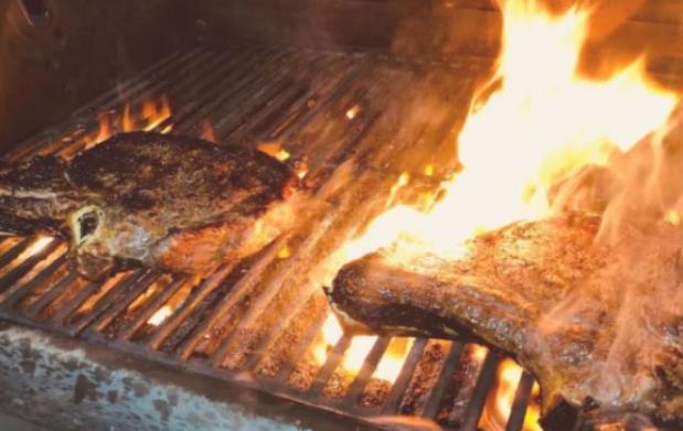 用木炭烹饪烧烤是健康的选择吗？