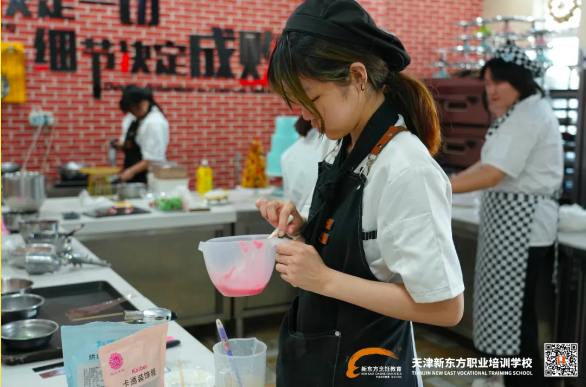 甜蜜风暴来袭——天津新东方“甜法宪章”甜品大赛，浪漫法甜惊艳亮相！